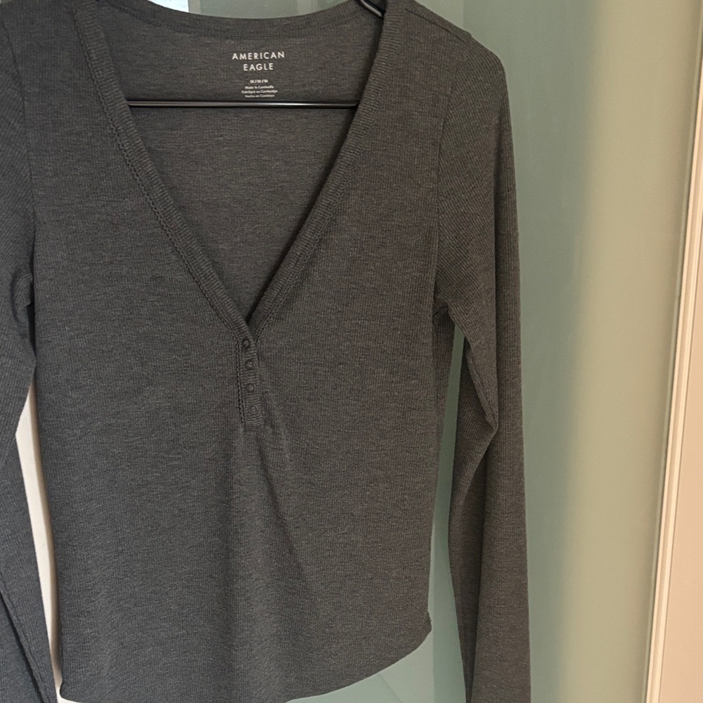 American Eagle Outfitters Charcoal Long Sleeve Henley